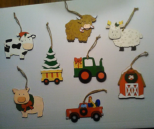 20251212-wooden ornaments 25.jpg